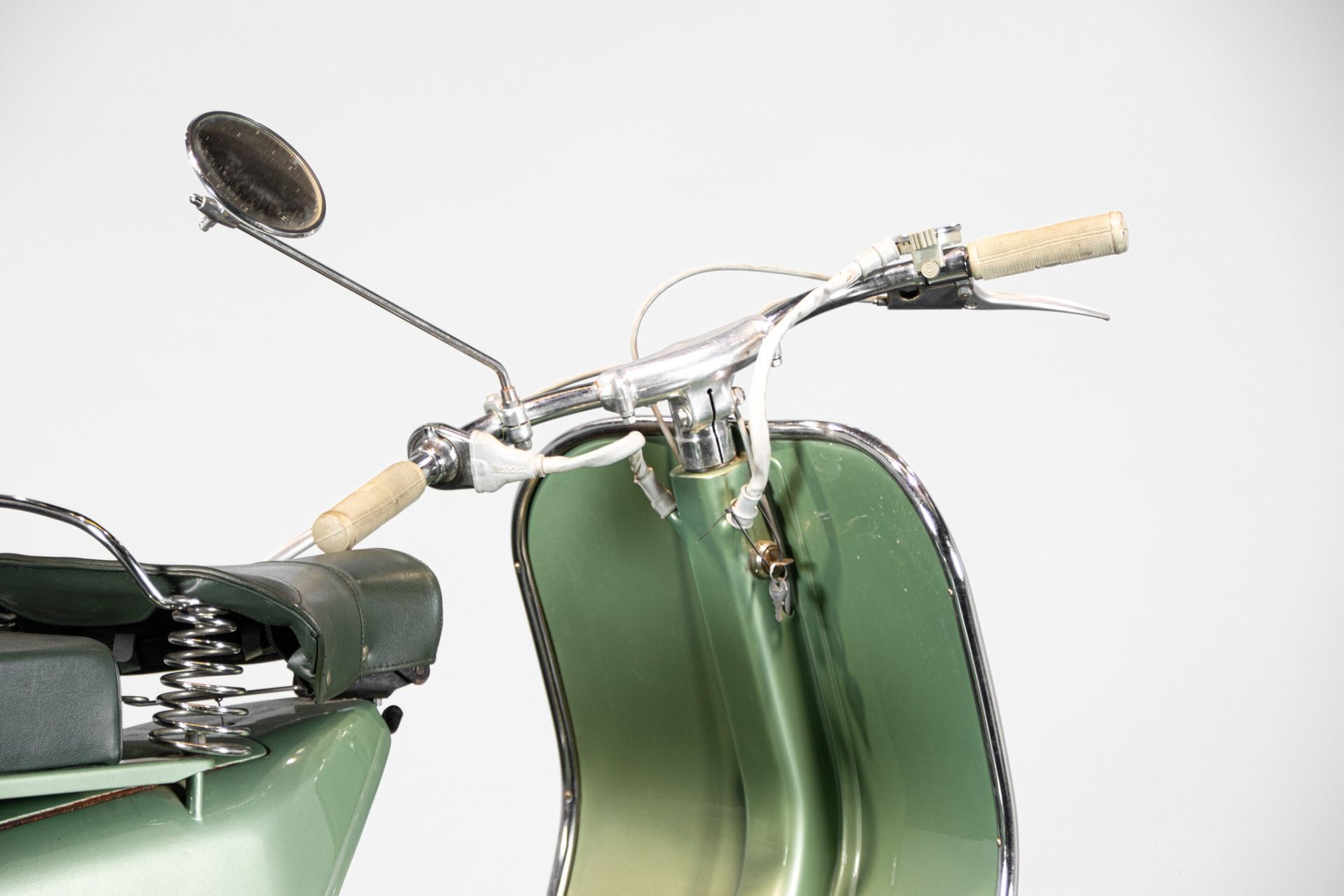 1951 PIAGGIO VESPA V31T "FARO BASSO"