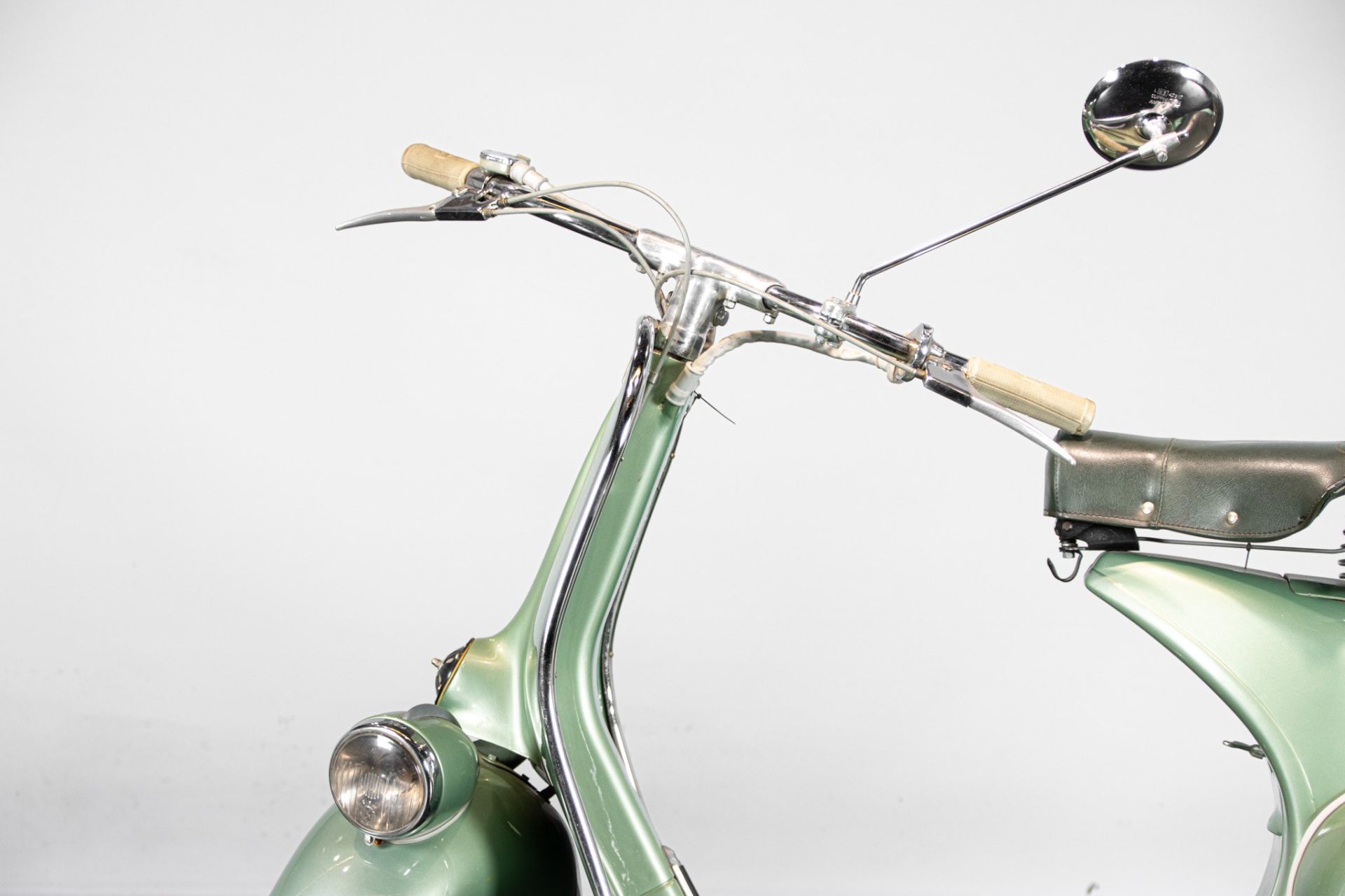 1951 PIAGGIO VESPA V31T "FARO BASSO"