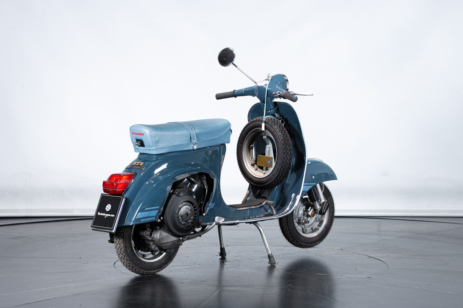 1977 VESPA ET3 125 PRIMAVERA JEANS