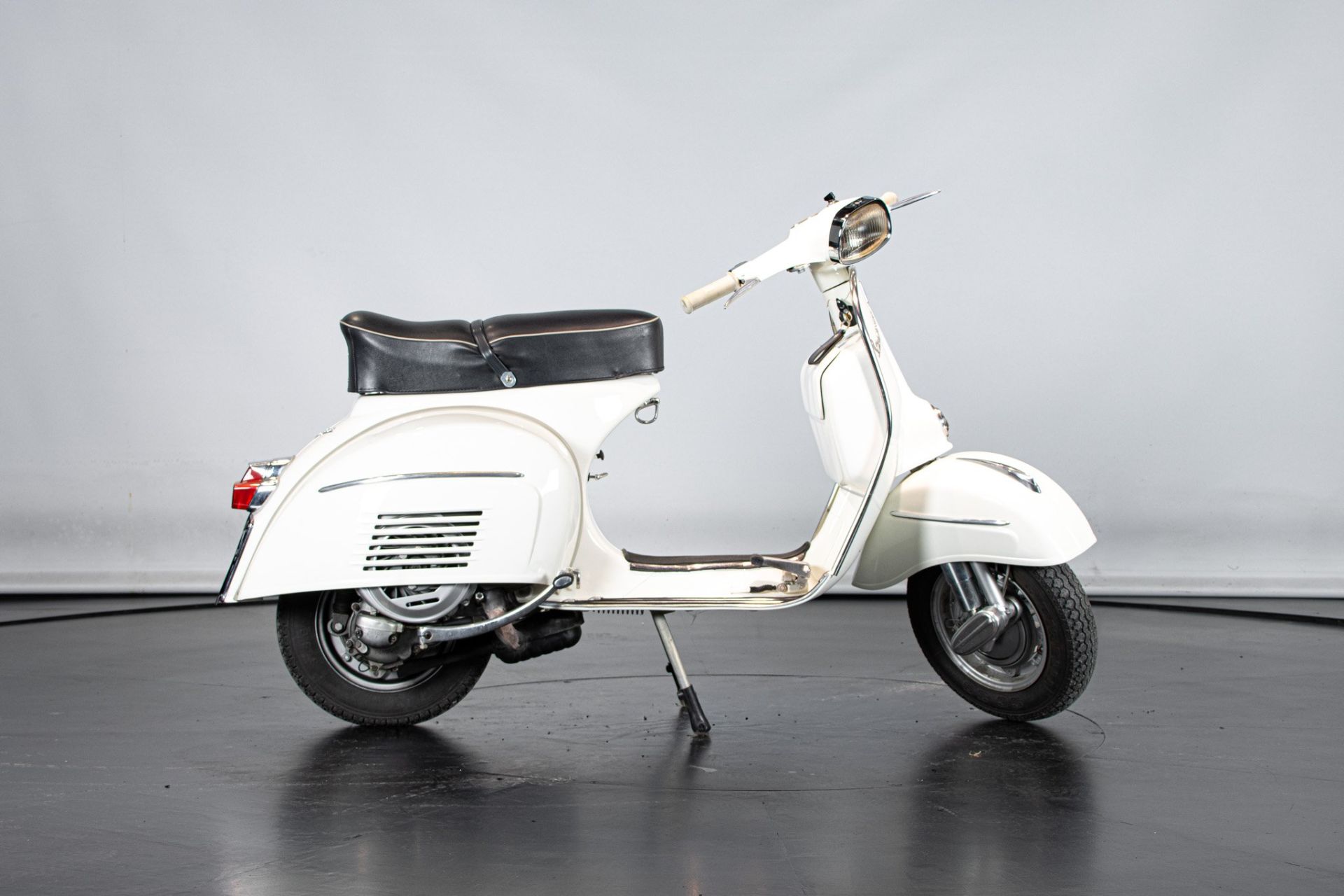 1964 PIAGGIO VESPA 180 SS