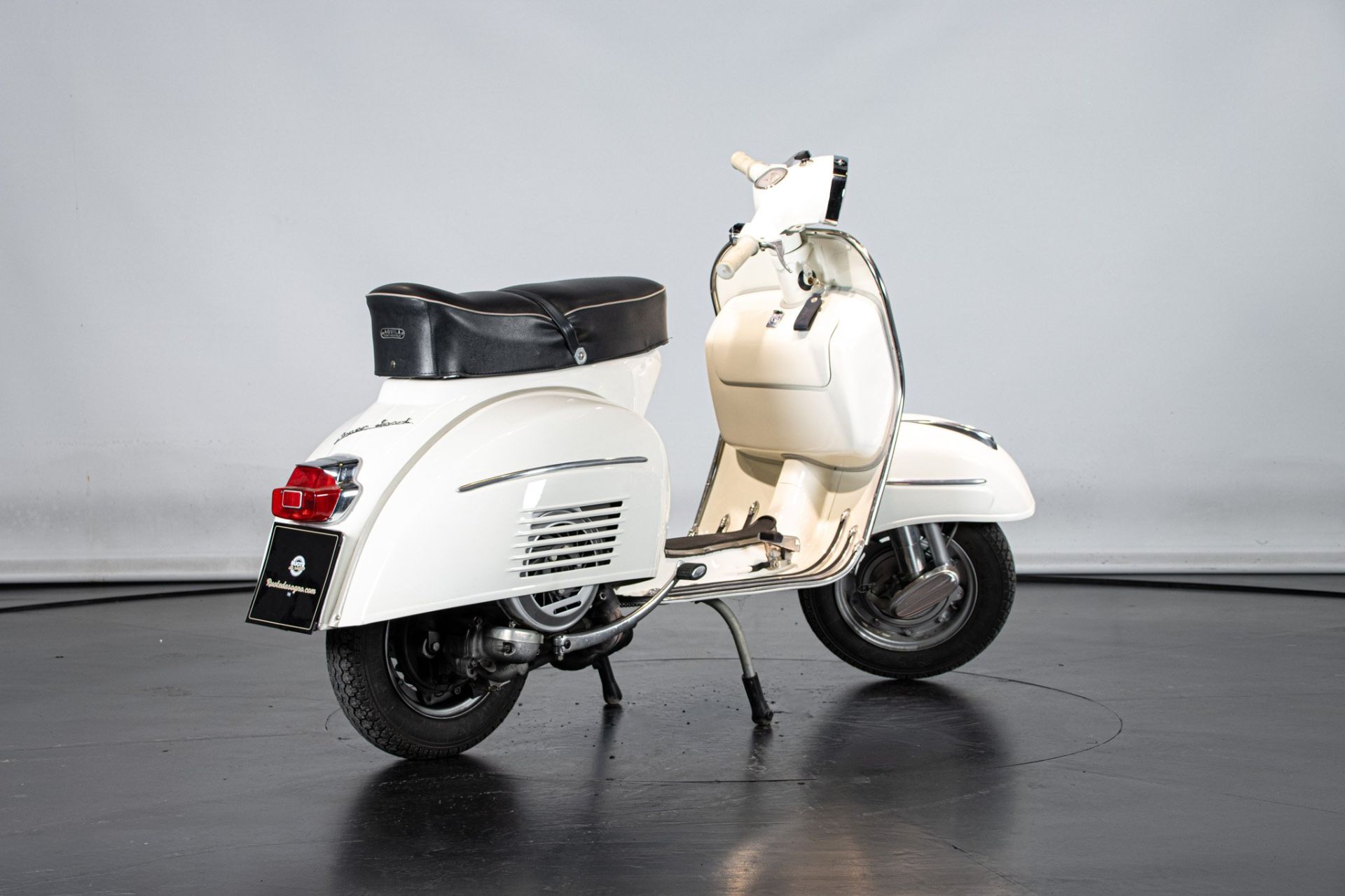 1964 PIAGGIO VESPA 180 SS