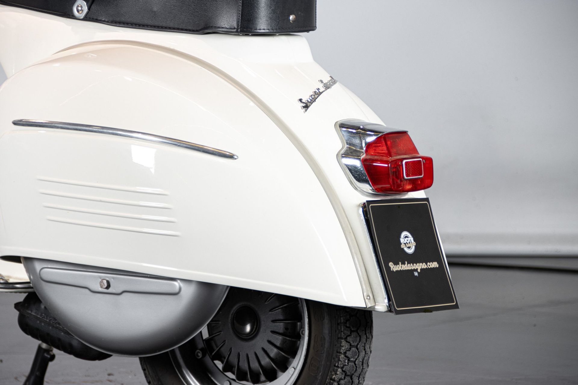 1964 PIAGGIO VESPA 180 SS