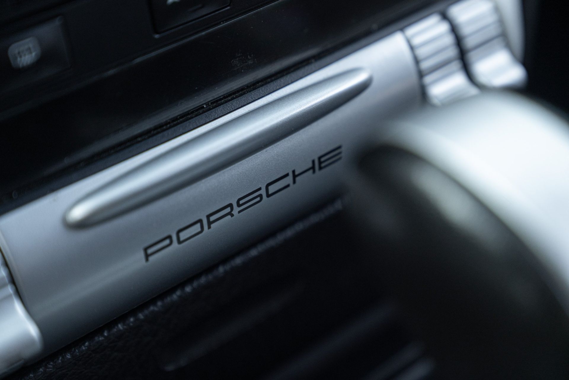 2007 PORSCHE CAYENNE S LIVREA ROTHMANS