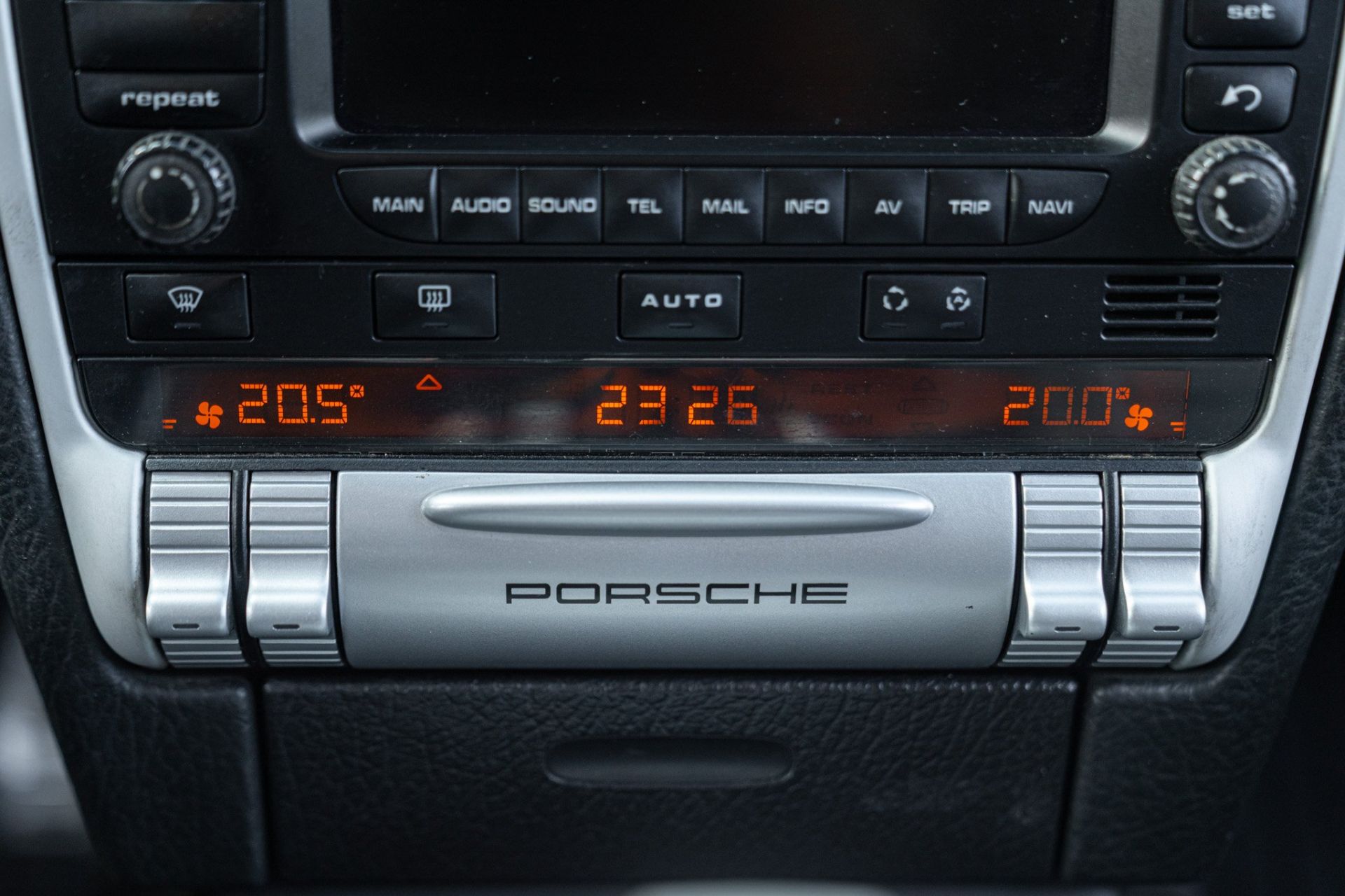 2007 PORSCHE CAYENNE S LIVREA ROTHMANS
