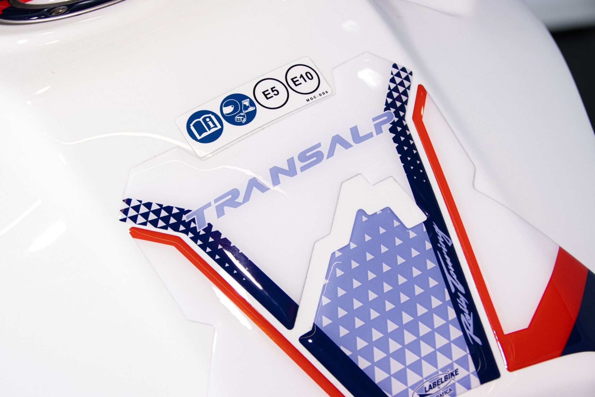 2025 HONDA XL 750 TRANSALP