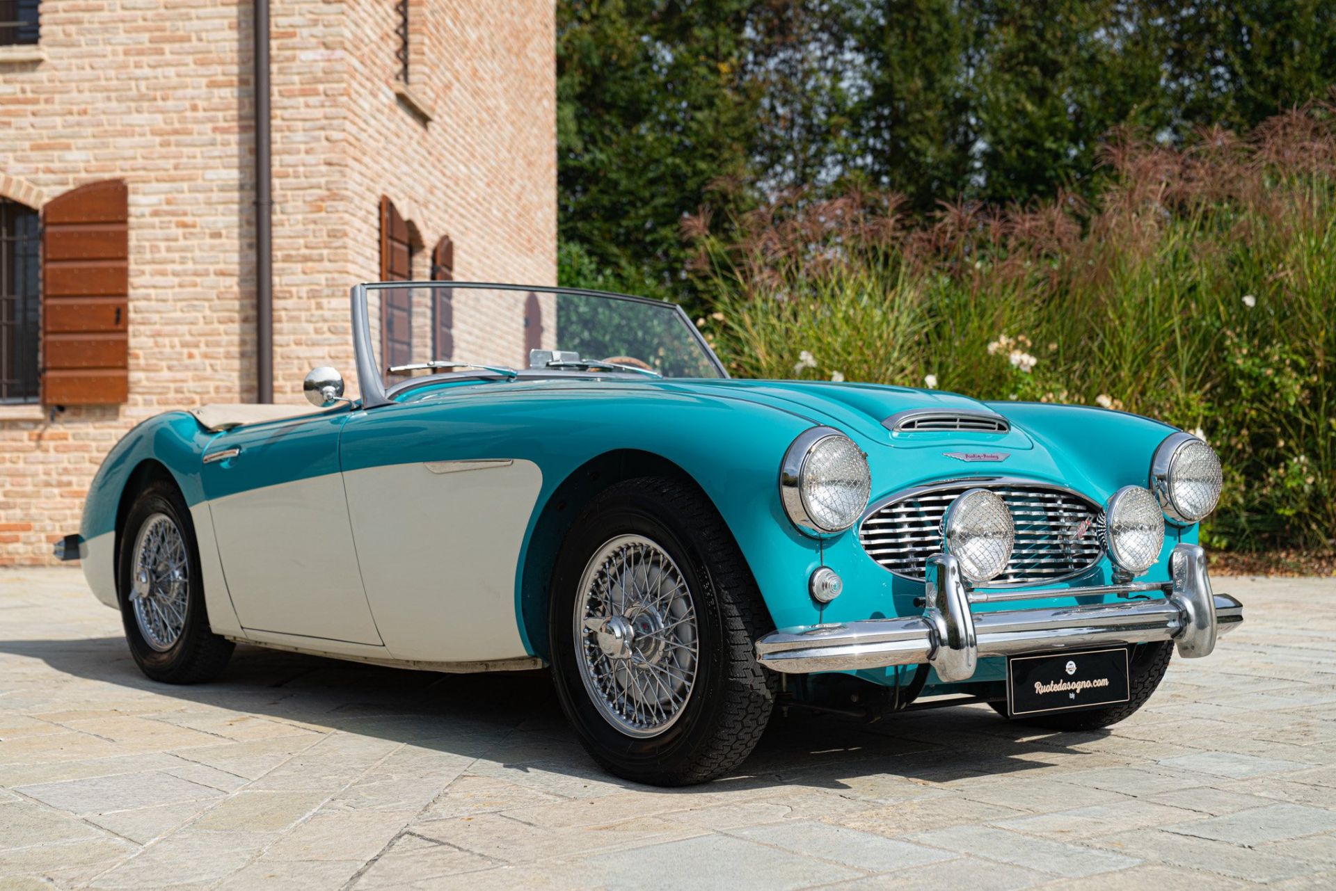 1957 AUSTIN HEALEY 100/6 BN4