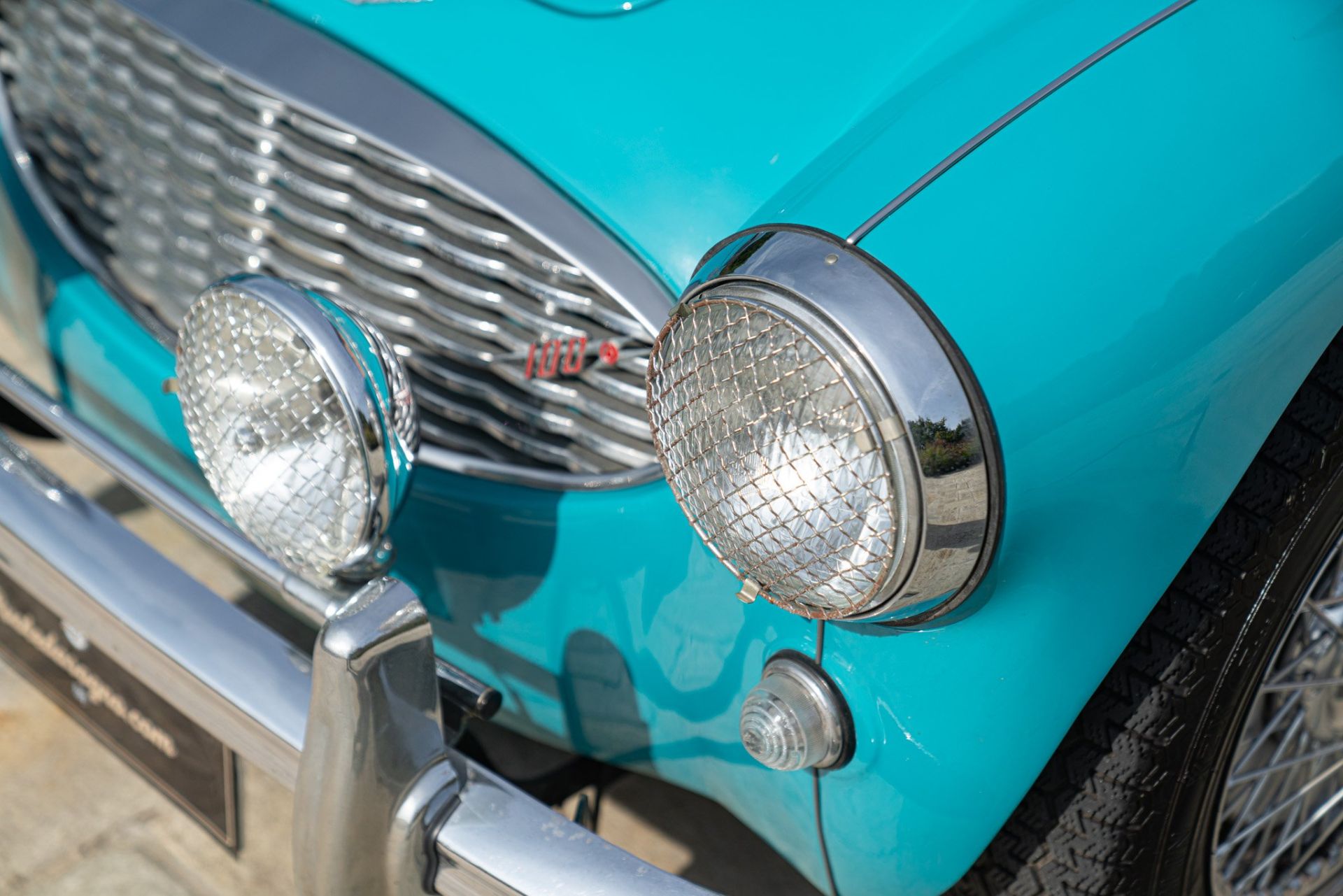 1957 AUSTIN HEALEY 100/6 BN4