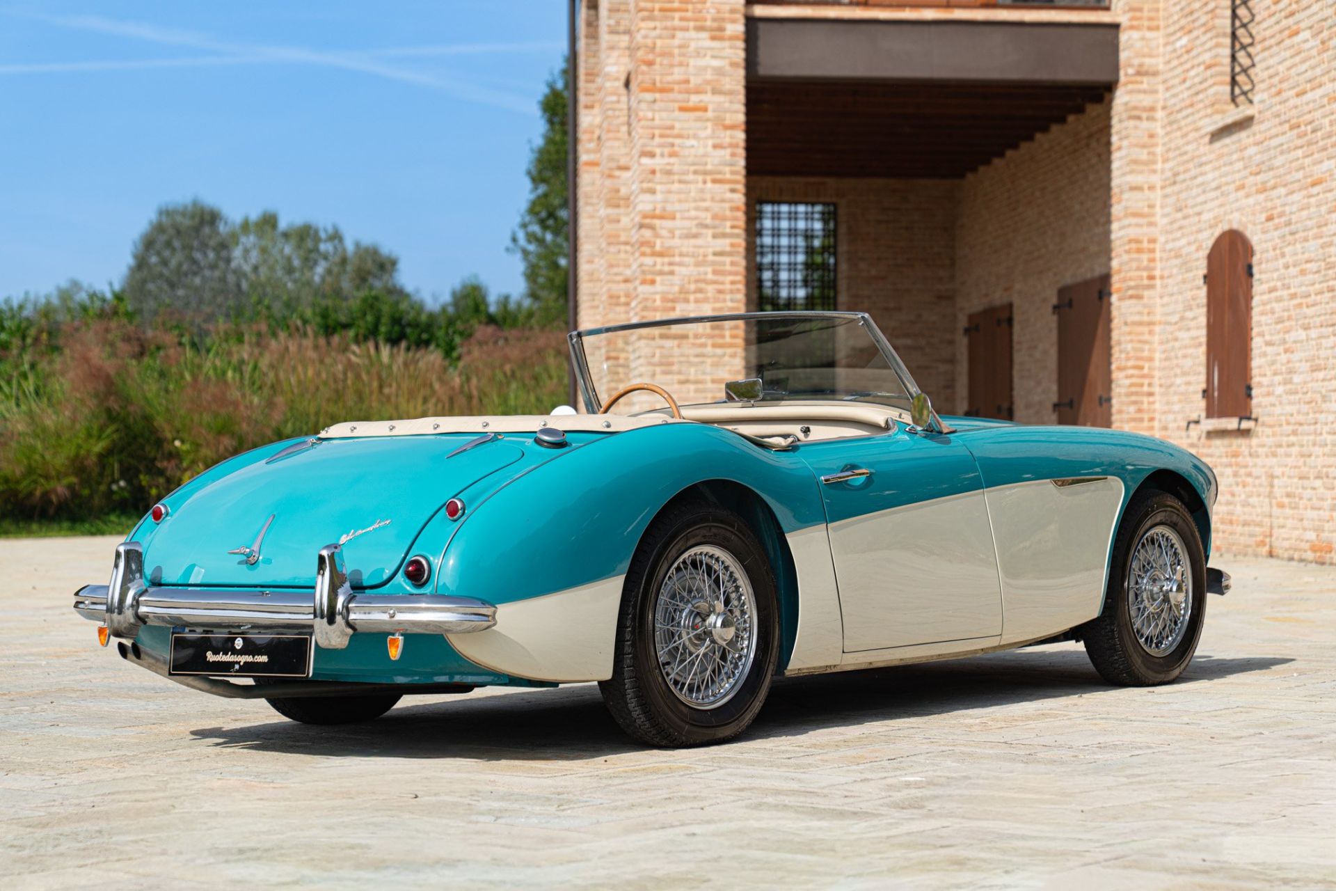1957 AUSTIN HEALEY 100/6 BN4
