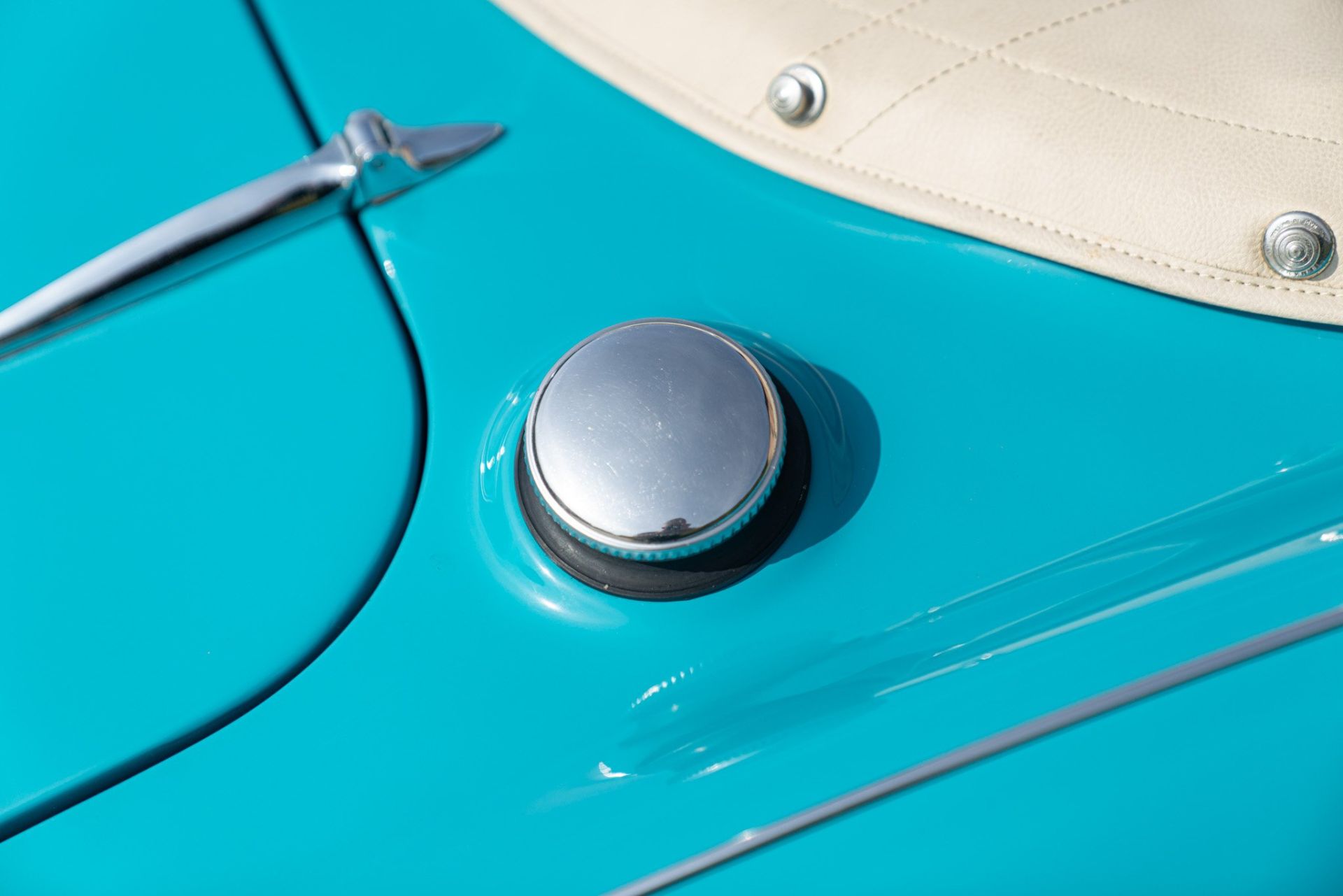 1957 AUSTIN HEALEY 100/6 BN4