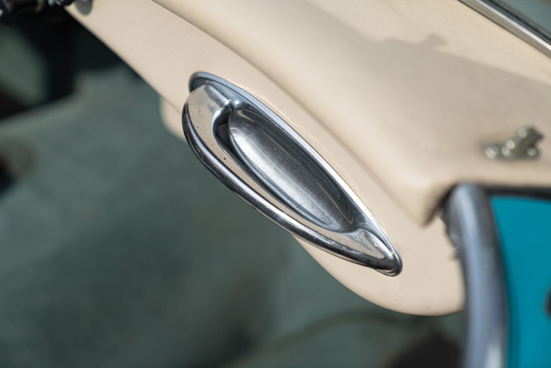 1957 AUSTIN HEALEY 100/6 BN4