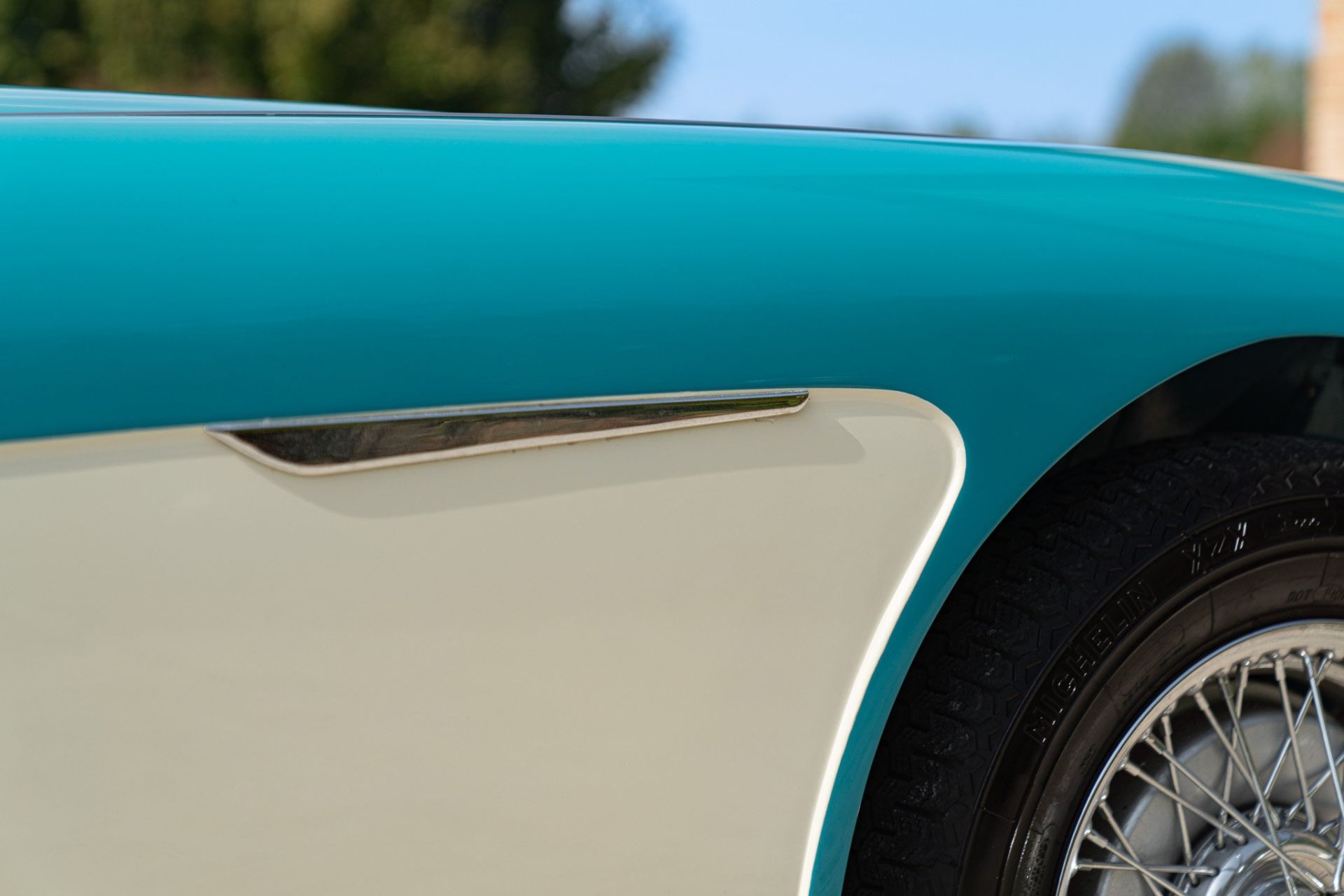 1957 AUSTIN HEALEY 100/6 BN4
