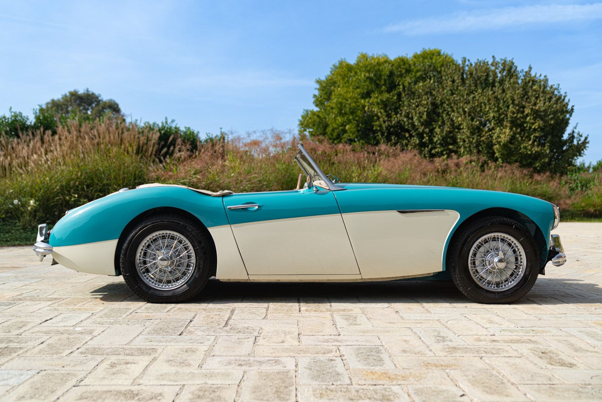 1957 AUSTIN HEALEY 100/6 BN4