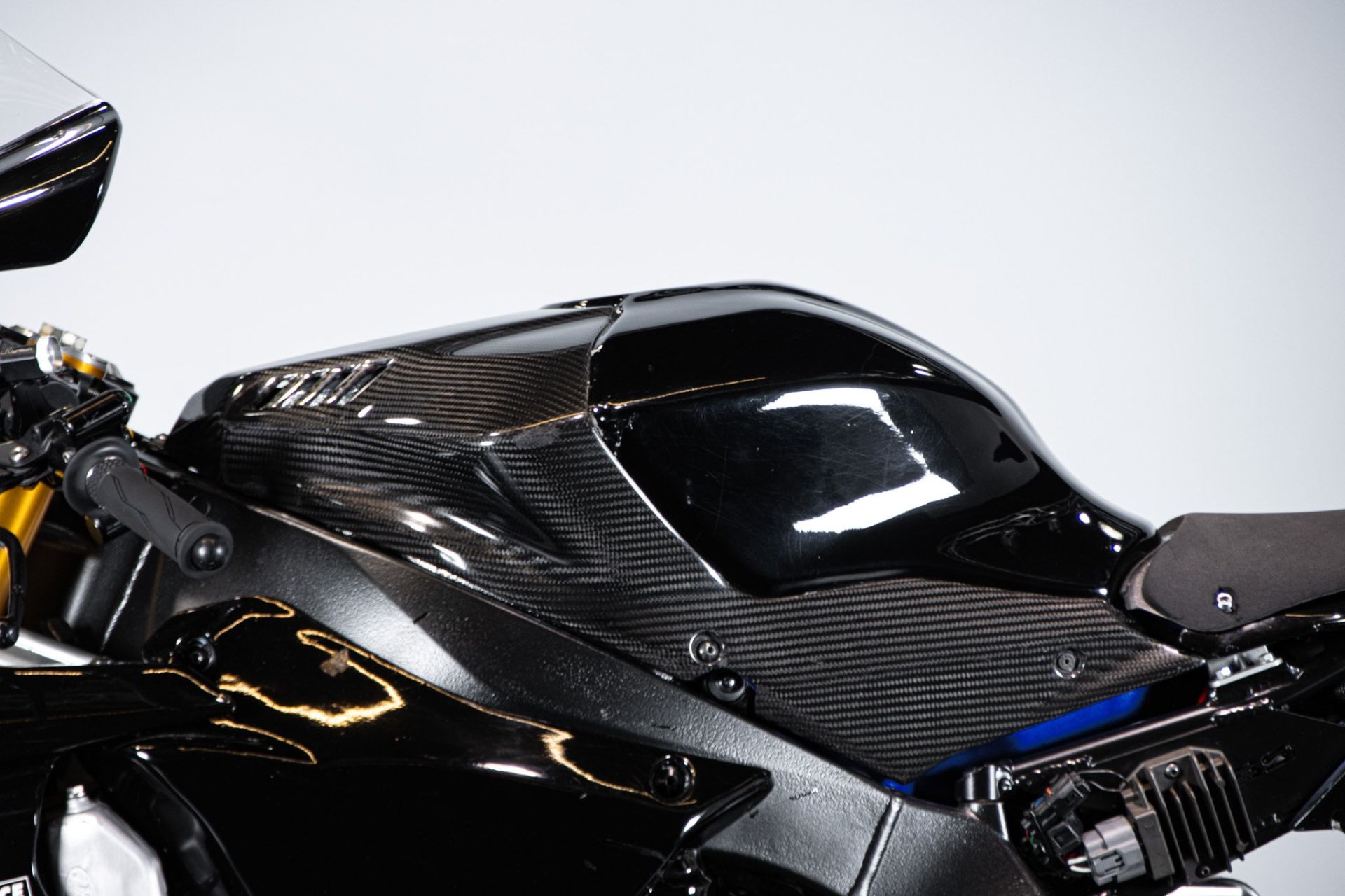 2024 YAMAHA R1