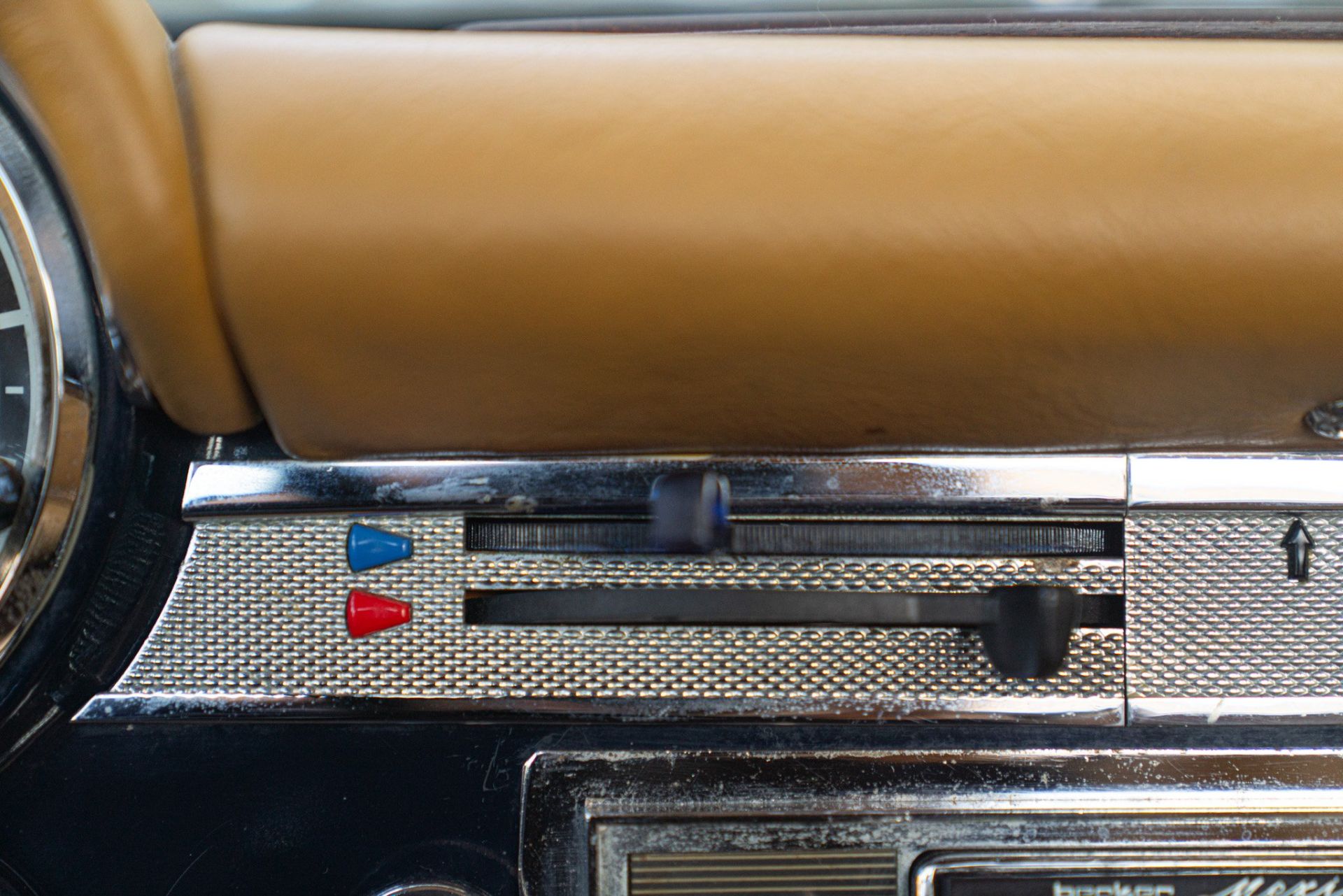 1969 MERCEDES-BENZ 280 SL