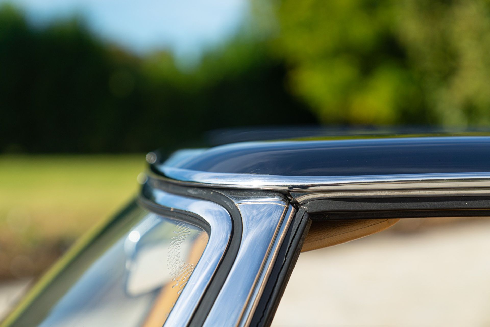 1969 MERCEDES-BENZ 280 SL