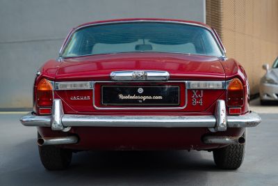 1976 JAGUAR XJ6 3.6