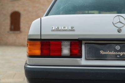 1991 MERCEDES-BENZ 190 E 1.8