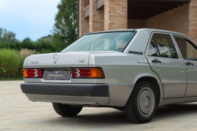 1991 MERCEDES-BENZ 190 E 1.8