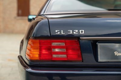 1995 Mercedes-Benz SL 320