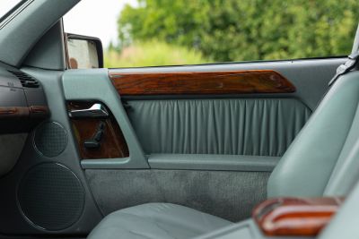 1995 Mercedes-Benz SL 320