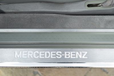 1995 Mercedes-Benz SL 320