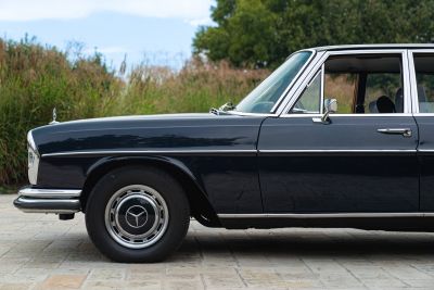 1973 MERCEDES -BENZ 300 SEL 3.5