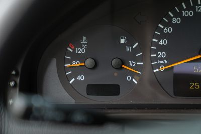 2000 MERCEDES-BENZ E430 V8
