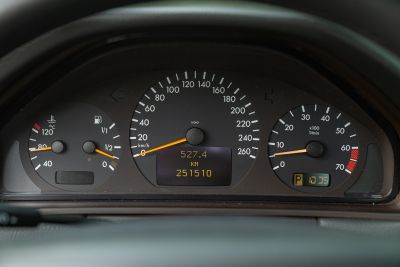 2000 MERCEDES-BENZ E430 V8