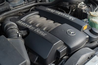 2000 MERCEDES-BENZ E430 V8