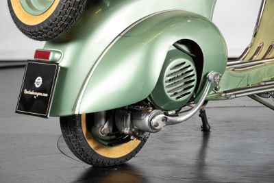 1951 PIAGGIO VESPA V31T "FARO BASSO"