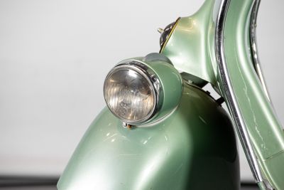 1951 PIAGGIO VESPA V31T "FARO BASSO"