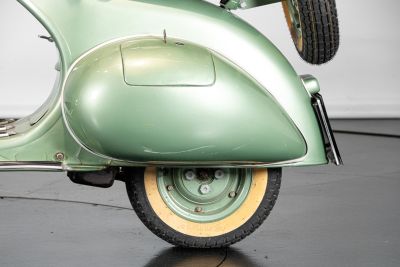 1951 PIAGGIO VESPA V31T "FARO BASSO"