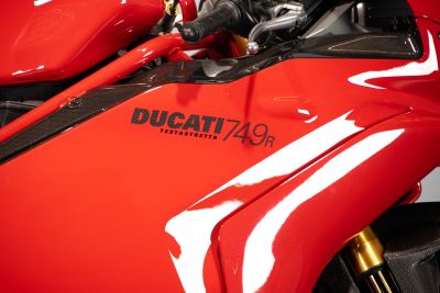 2004 DUCATI 749 R