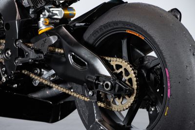 2024 YAMAHA R1