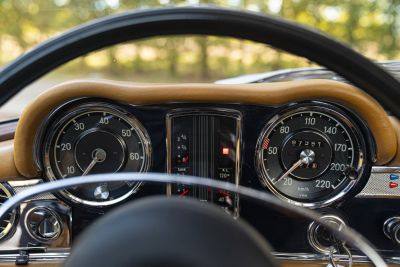 1969 MERCEDES-BENZ 280 SL