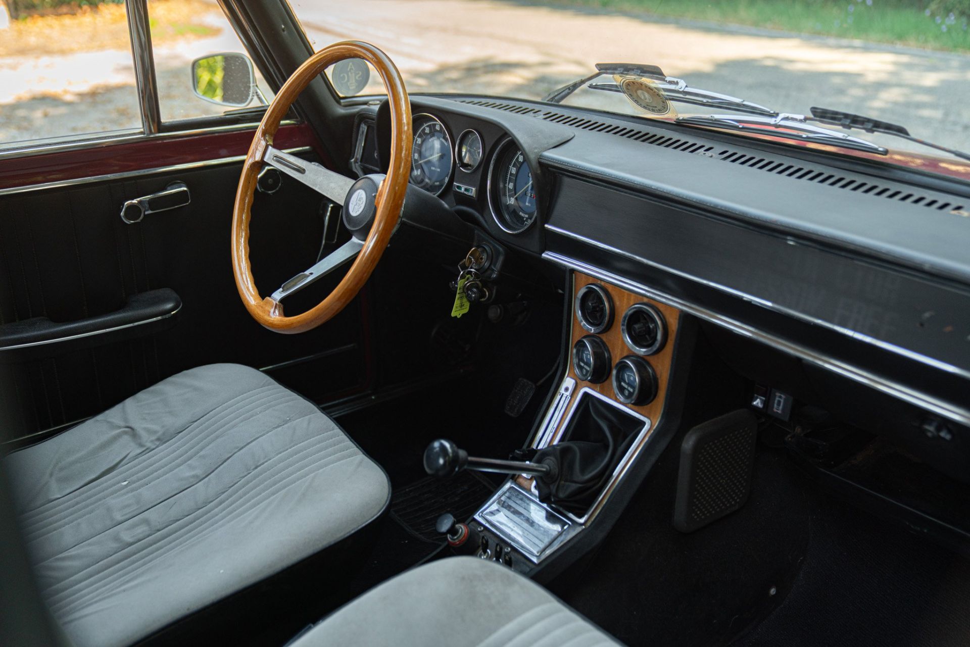 1974 ALFA ROMEO GIULIA NUOVA SUPER 1300