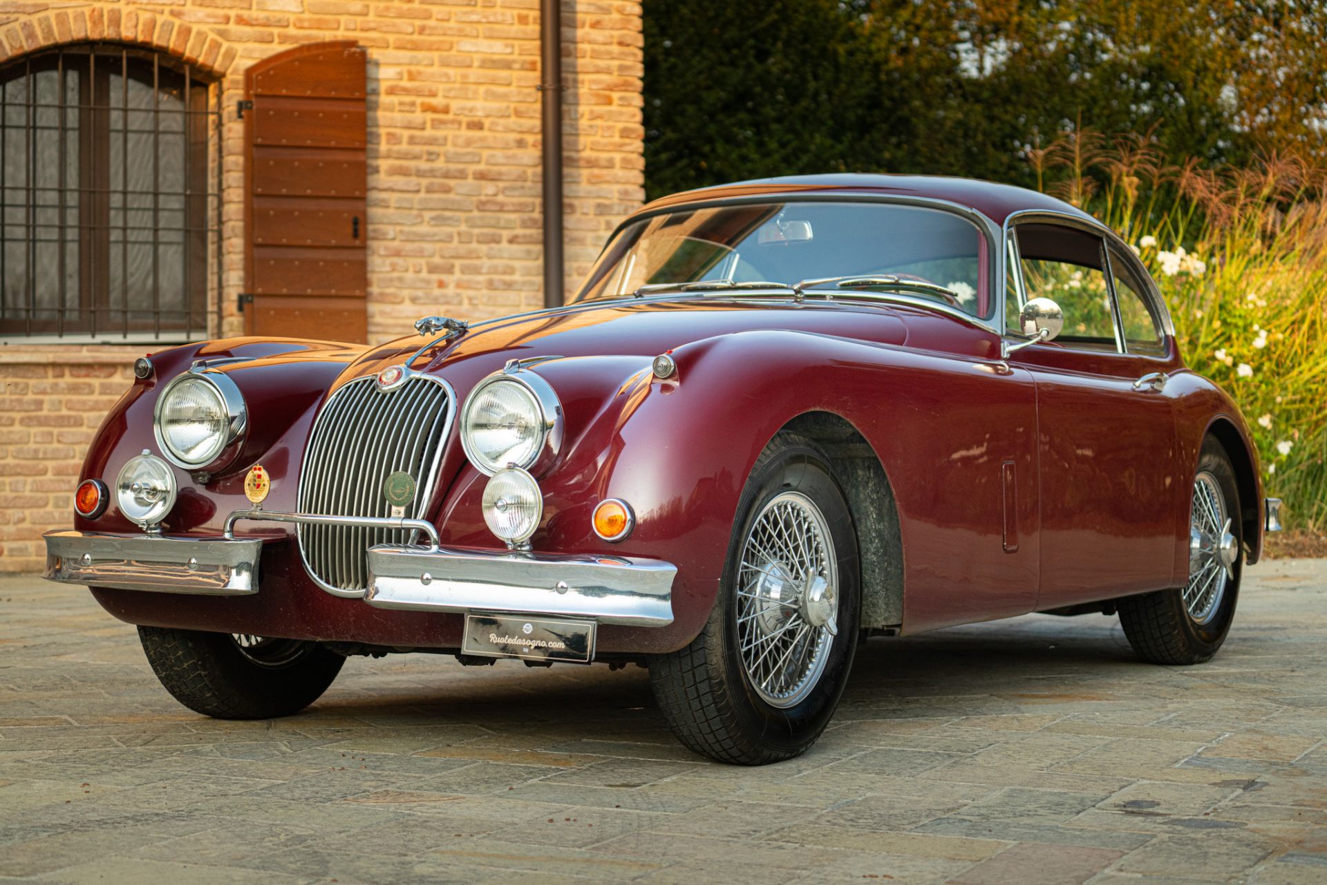 1959 JAGUAR XK 150 FHC