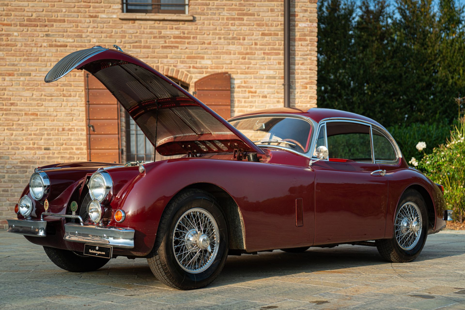 1959 JAGUAR XK 150 FHC