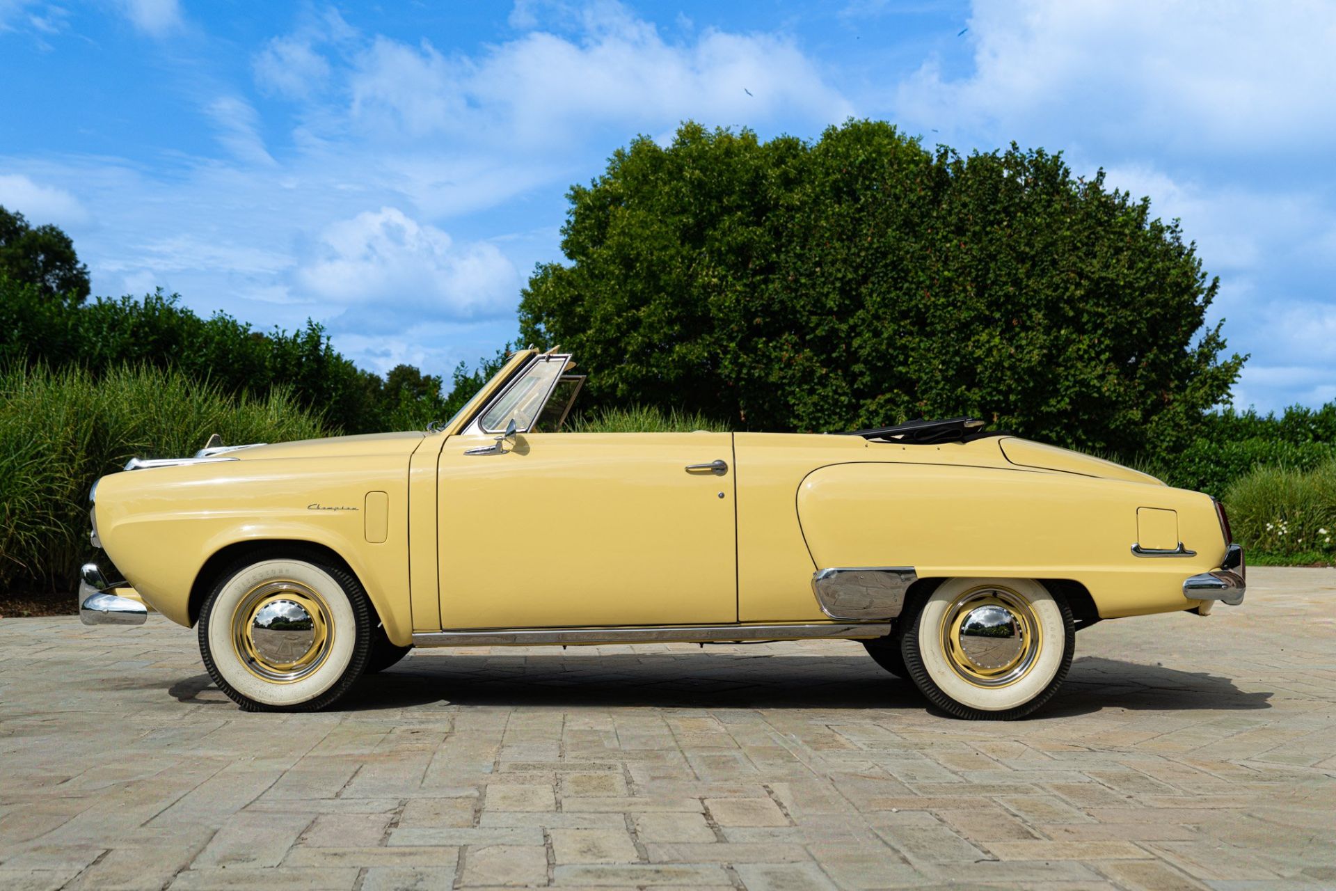 1950 STUDEBAKER CHAMPION REGAL DELUXE CABRIOLET
