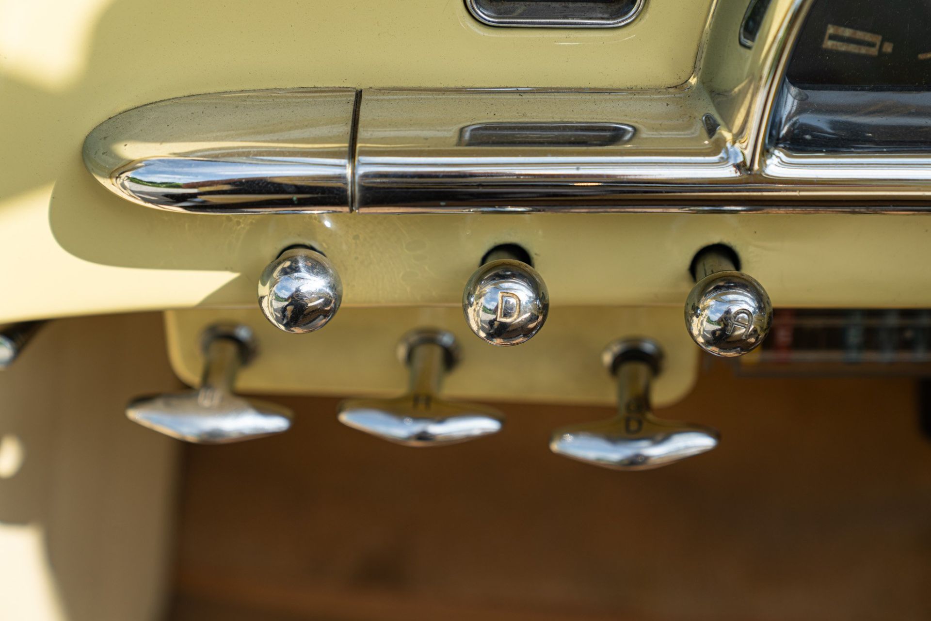 1950 STUDEBAKER CHAMPION REGAL DELUXE CABRIOLET