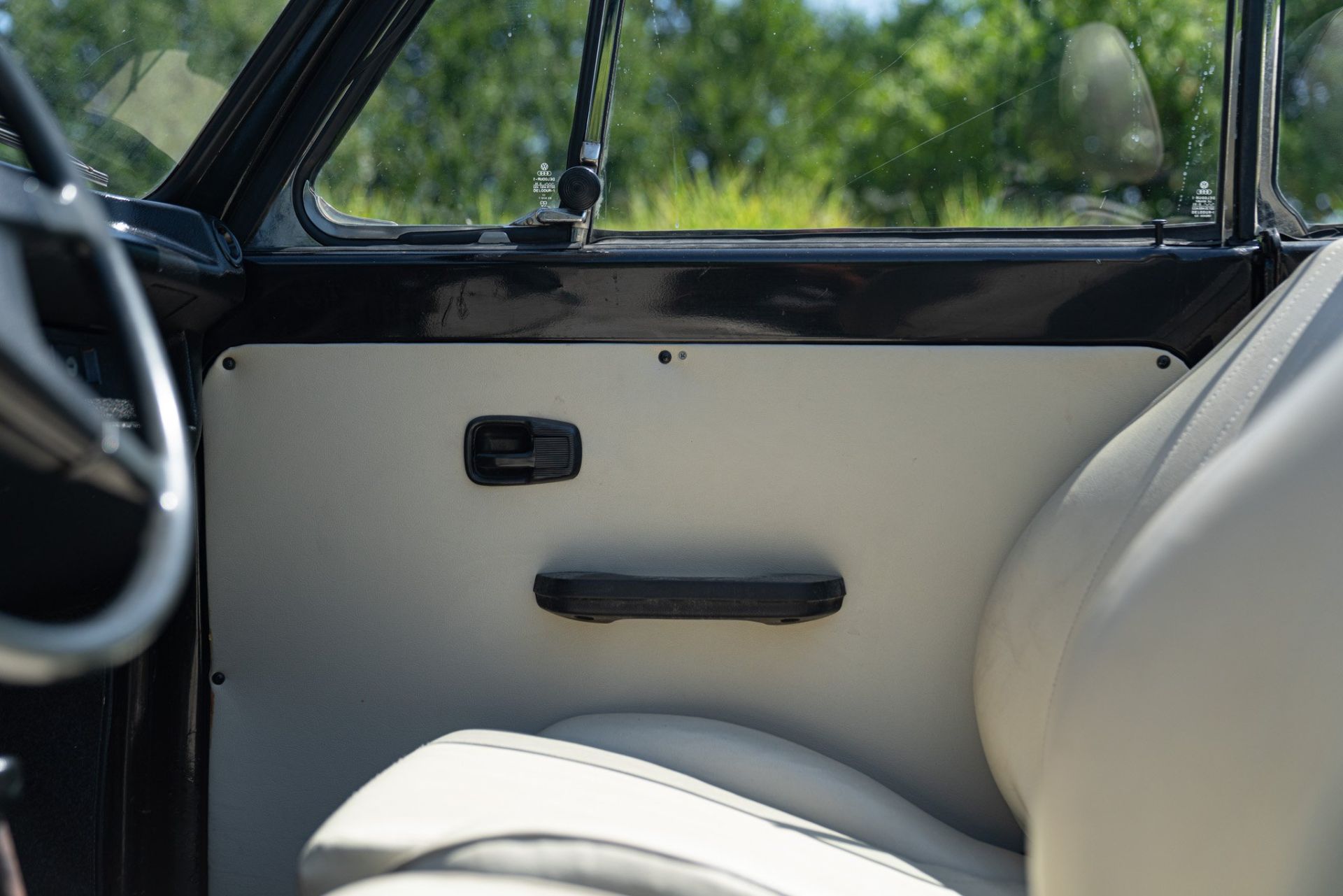 1975 VOLKSWAGEN MAGGIOLONE CABRIOLET 1303