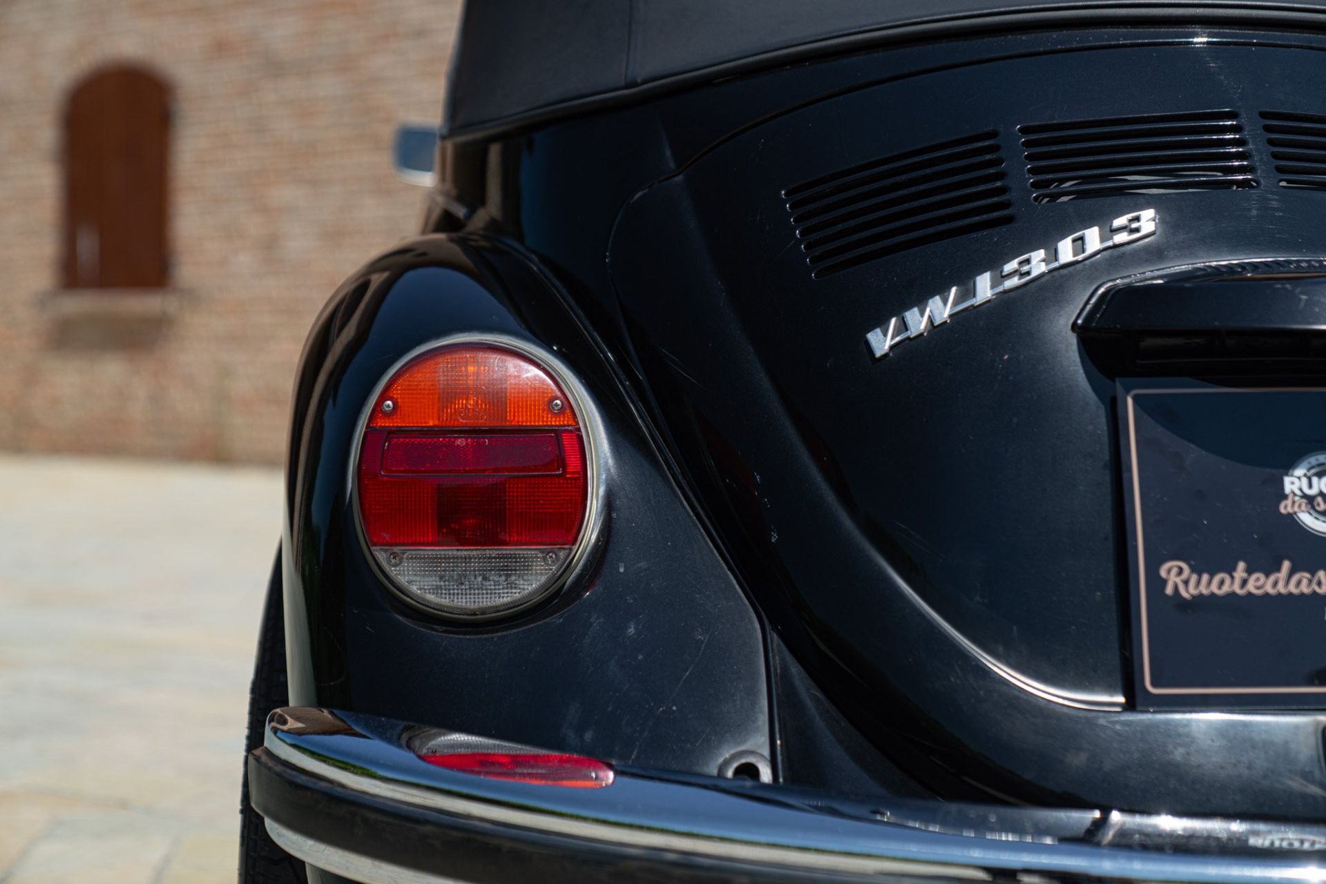 1975 VOLKSWAGEN MAGGIOLONE CABRIOLET 1303