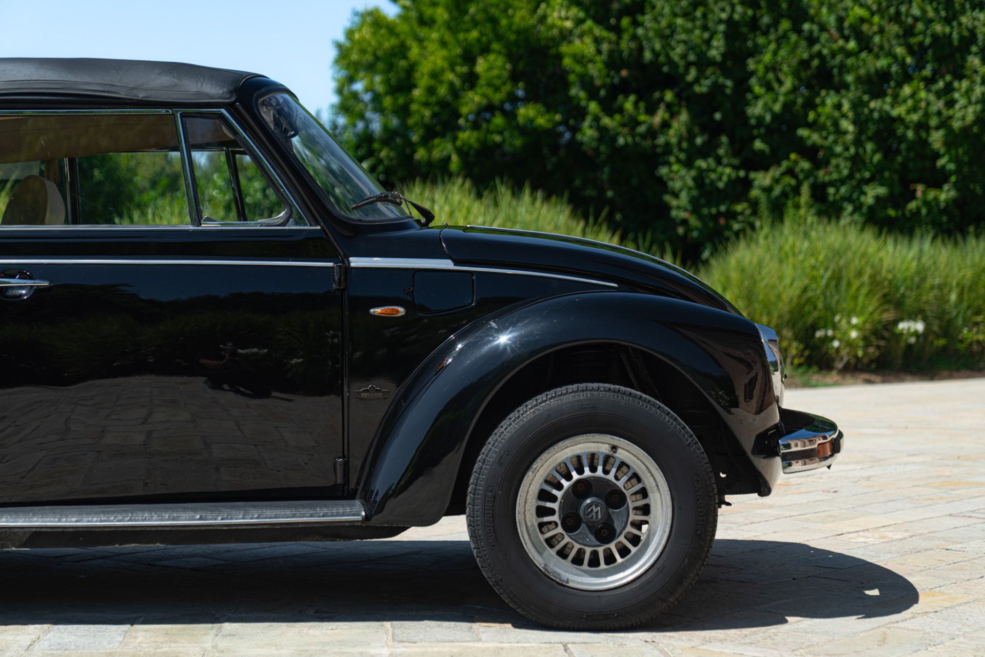 1975 VOLKSWAGEN MAGGIOLONE CABRIOLET 1303