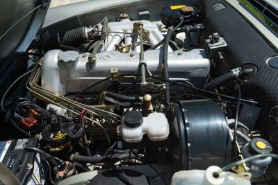 1965 MERCEDES-BENZ 230 SL