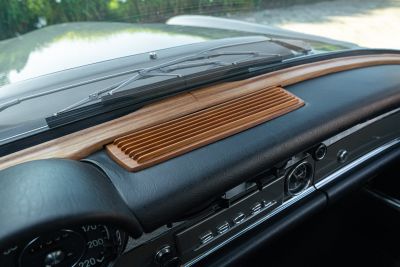1969 MERCEDES-BENZ 280 SL
