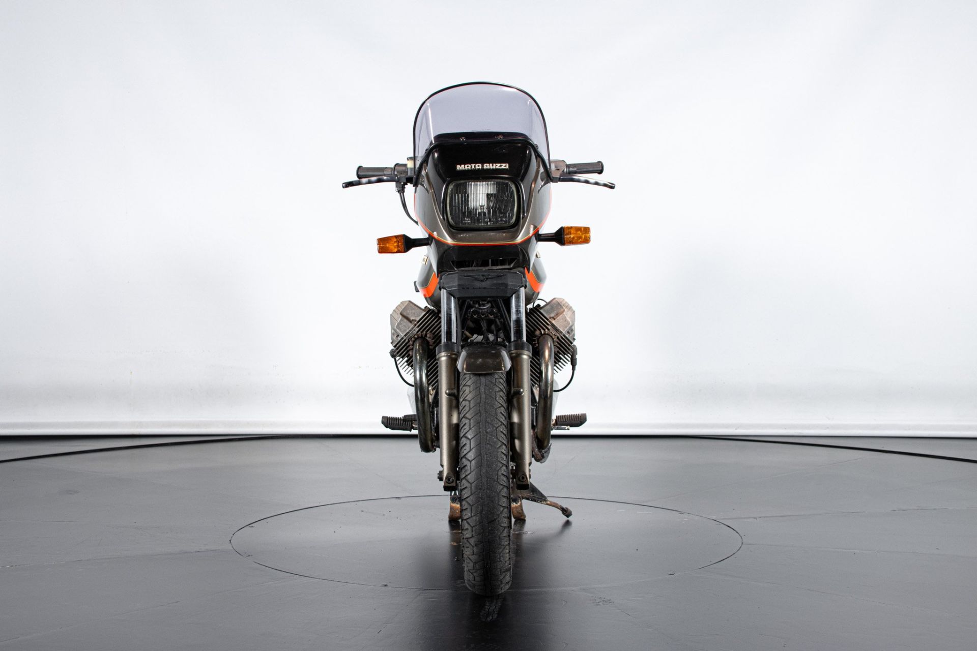 1984 MOTO GUZZI T5