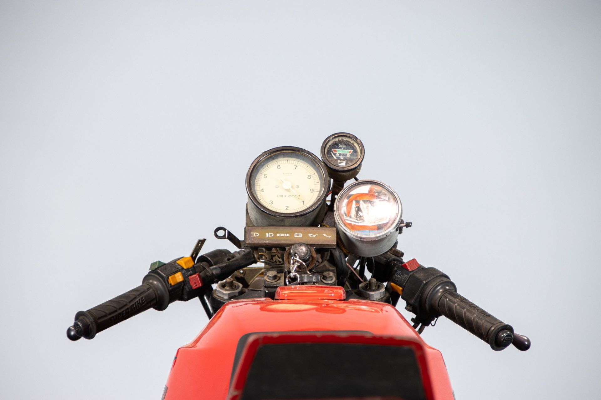 1981 MOTO GUZZI 850 LE MANS III