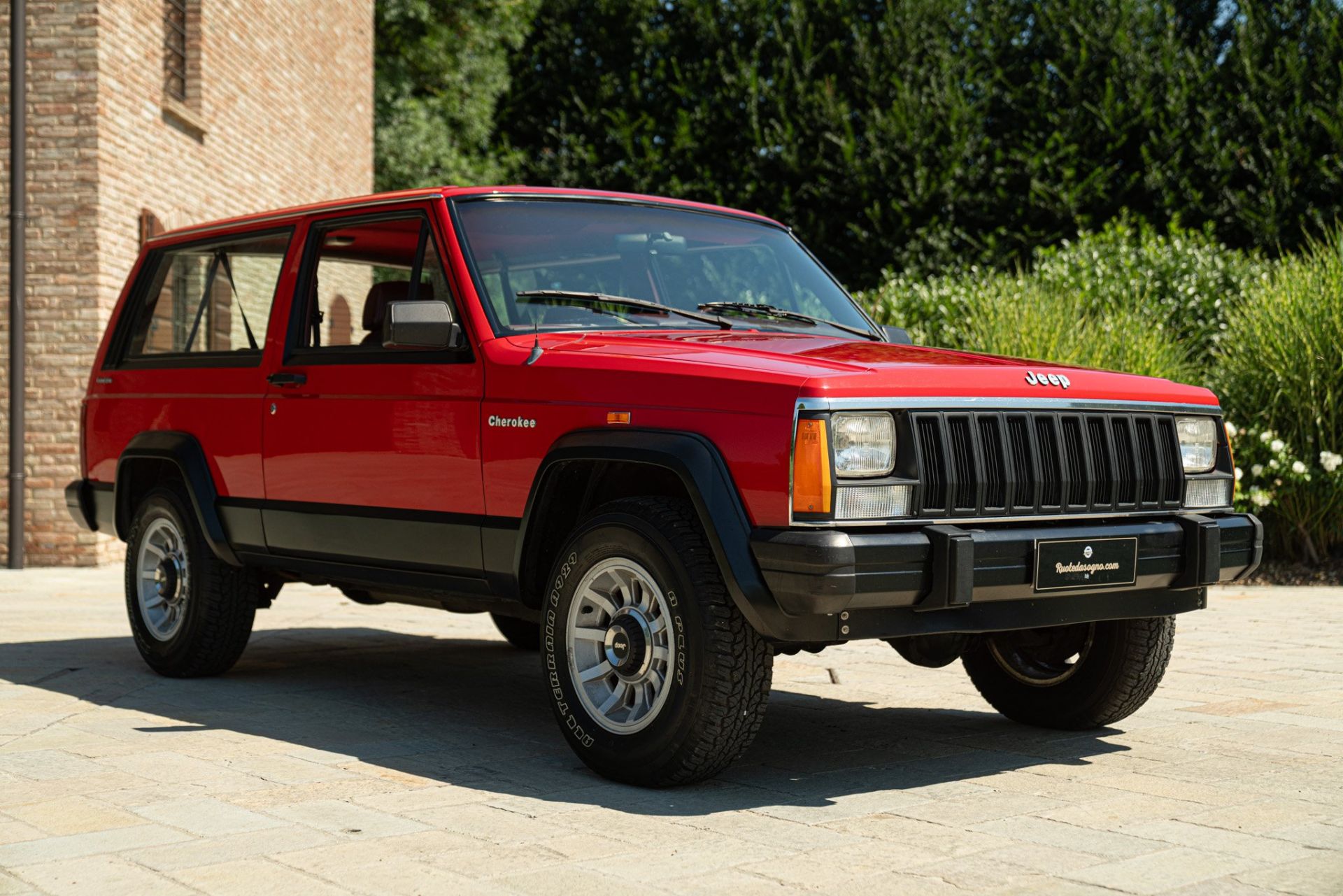 1985 JEEP CHEROKEE 2.8 V6