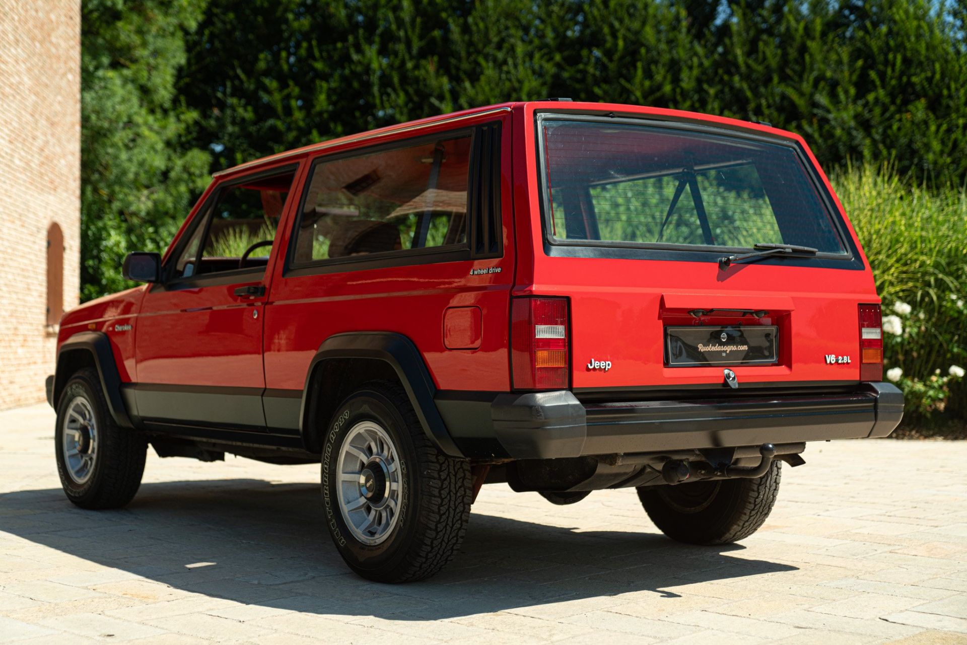 1985 JEEP CHEROKEE 2.8 V6