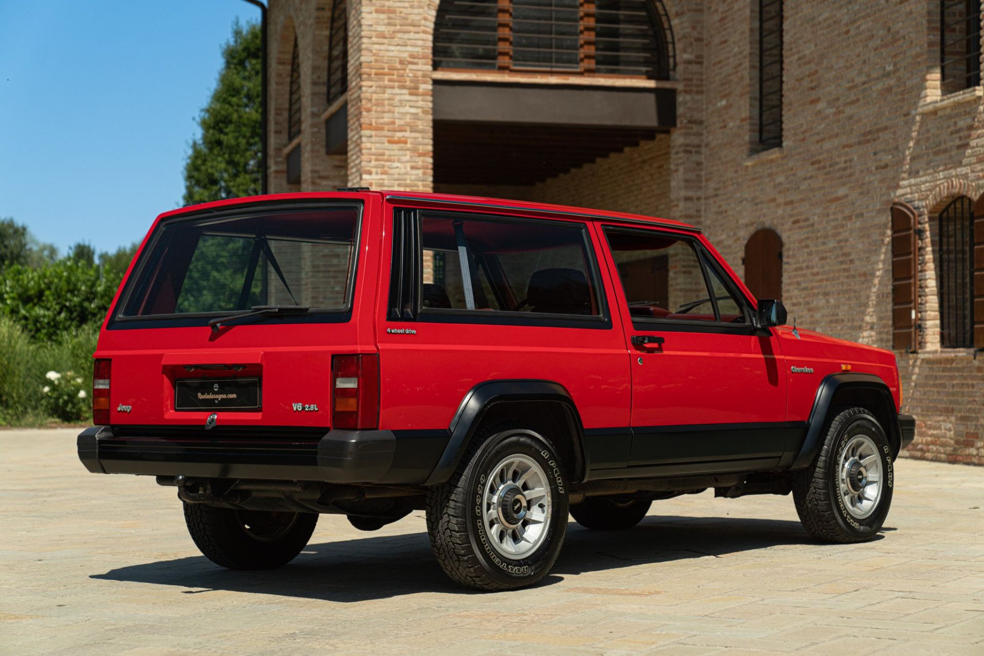 1985 JEEP CHEROKEE 2.8 V6